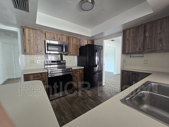 Photo - 1530 Fife Ct