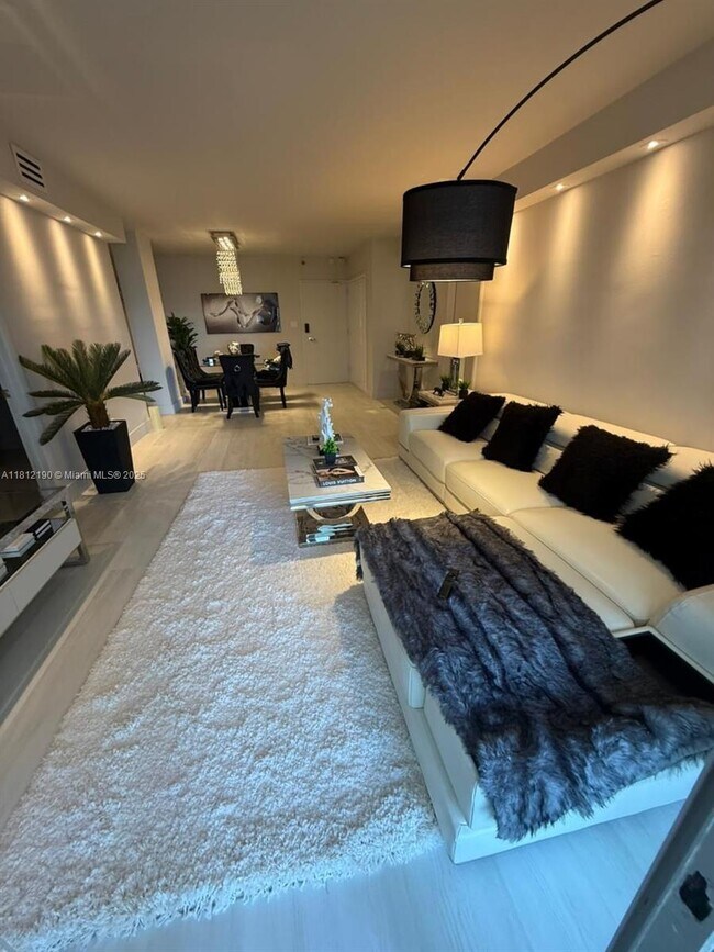 Photo - 5151 Collins Ave Unit 726