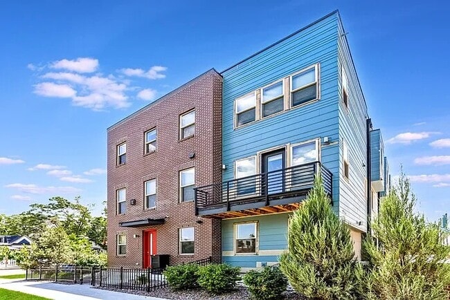 Building Photo - 1200 W 11th Ave