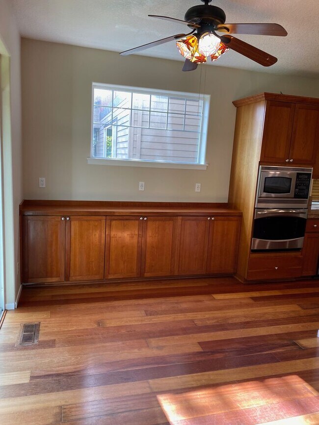 Photo - 64th Way House