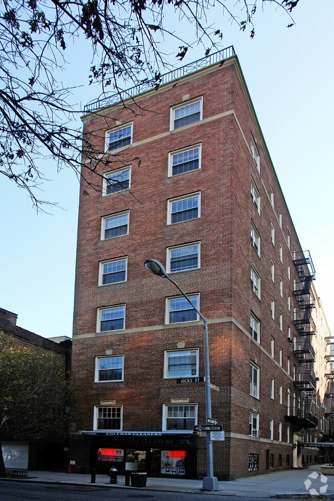 Photo - 55 Pineapple St