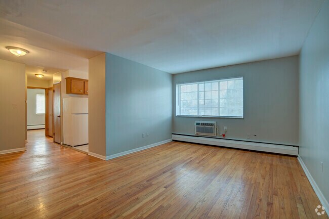 2BR, 1BA - 660SF - Living Room - Saf Cadieux LLC