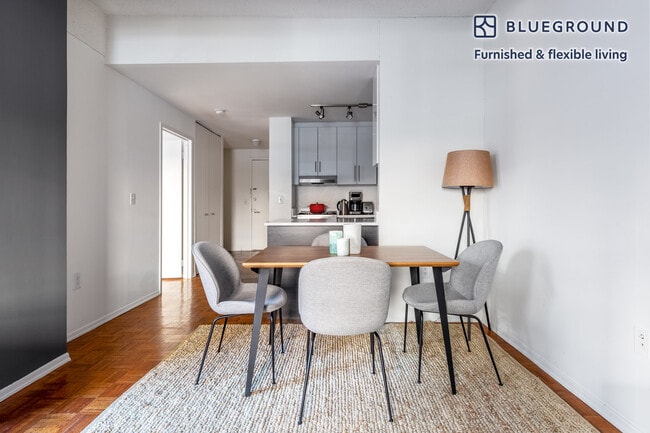 Photo - 360 W 34th St. Unidad FL4-ID438