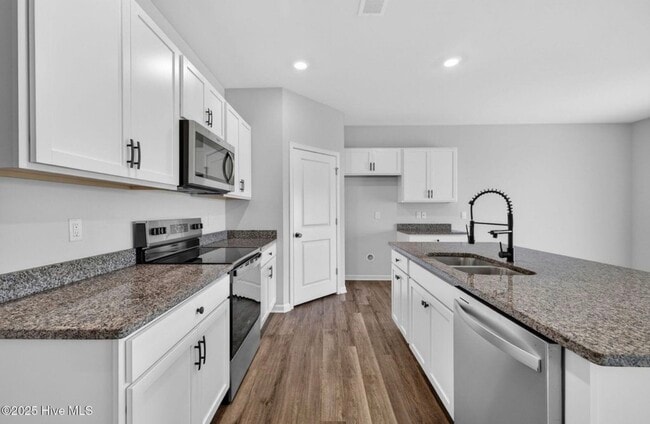 Photo - 2039 Willowleaf Dr