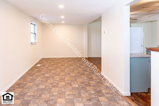 Photo - 20329 Notestine Rd