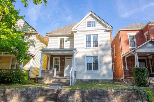 Building Photo - 30 E Maynard Ave