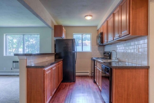 Building Photo - Rutledge Court Rental