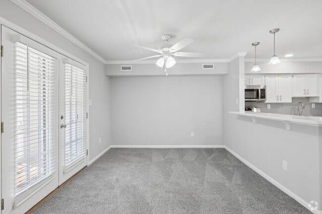 The Cambridge - 2BR, 1BA - 1,000SF - Dining Room