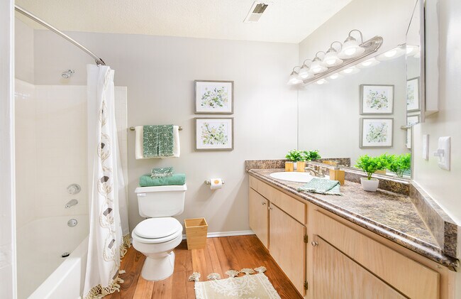 Photo - MAA Pavilion Place