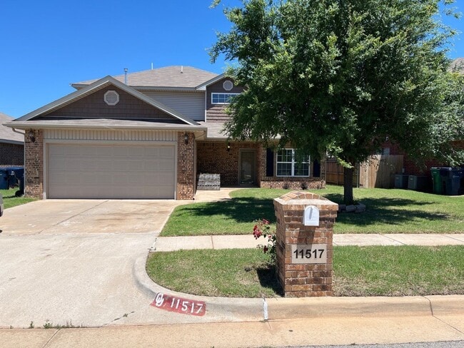 Available Now! - 3 bedrooms 2.5 bath - Available Now! - 3 bedrooms 2.5 bath House