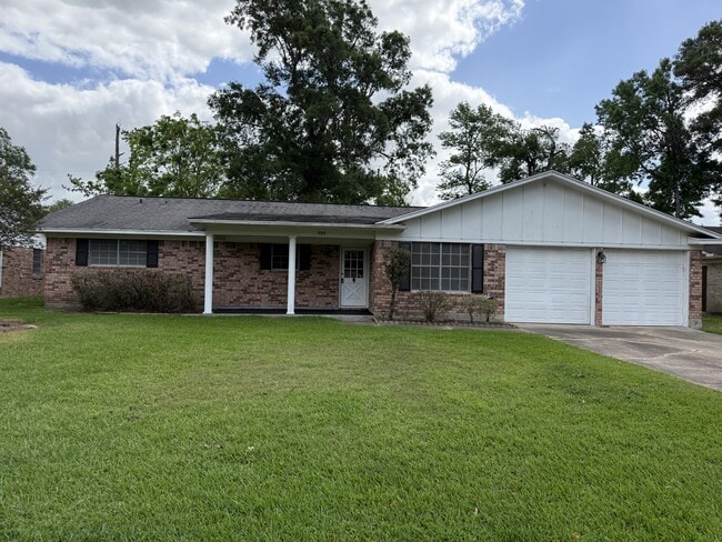 Building Photo - 880 Lockwood Dr