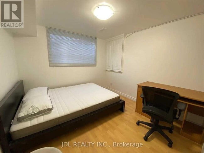 Photo - 857 Westlock Rd