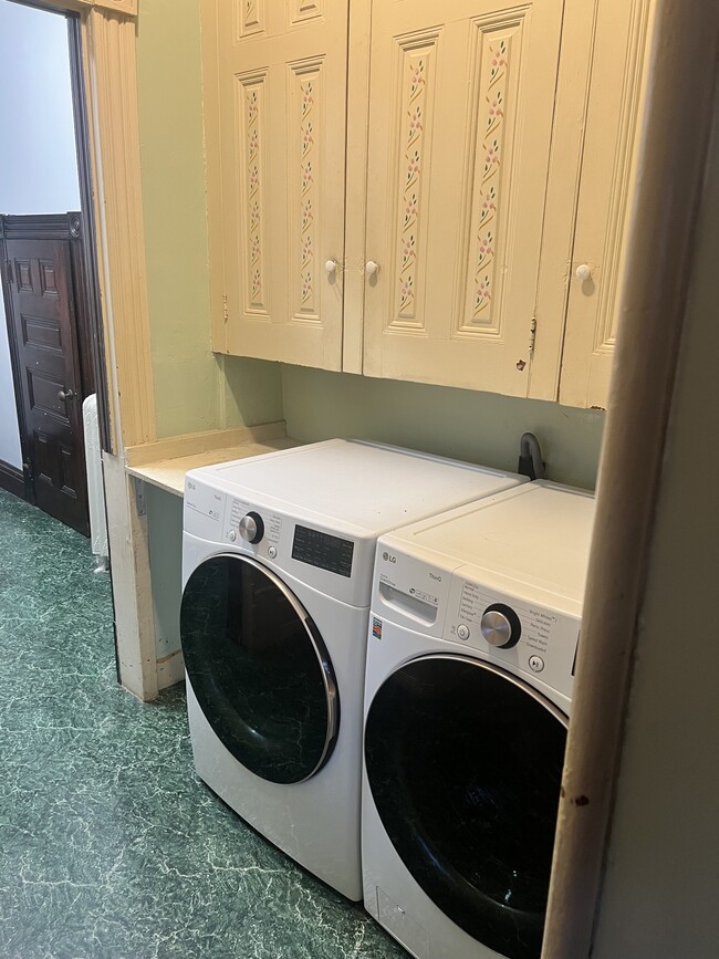 Photo - 1536 Mineral Spring Rd Unidad 2