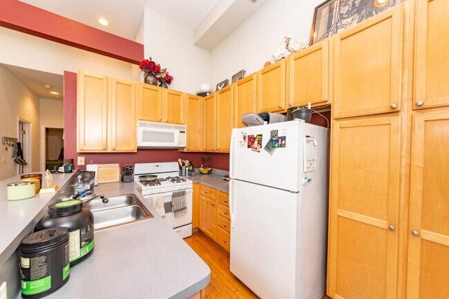Photo - 1 bedroom in Chicago IL 60613 Unit 3W