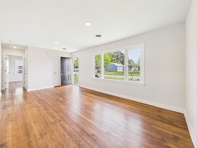 Photo - 1706 Catalina Dr