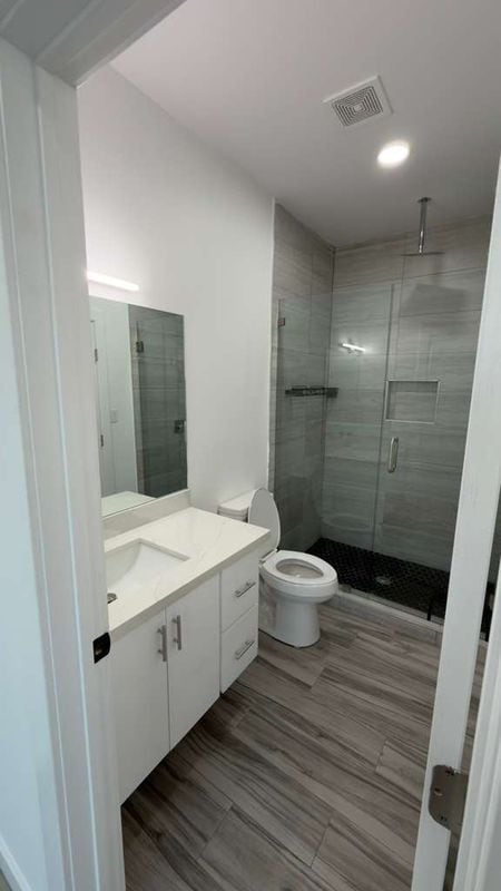 Photo - 702 W Seminole Ave