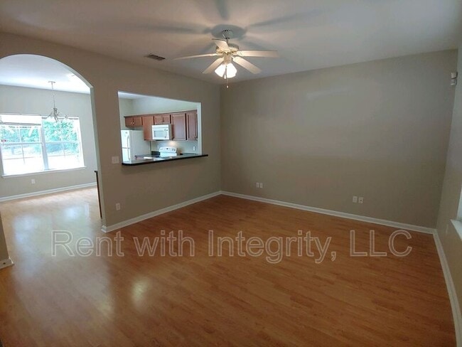 Photo - 1231 Lake Ave