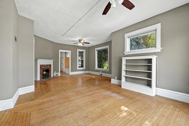 Photo - Freemont Duplex Unidad Lower