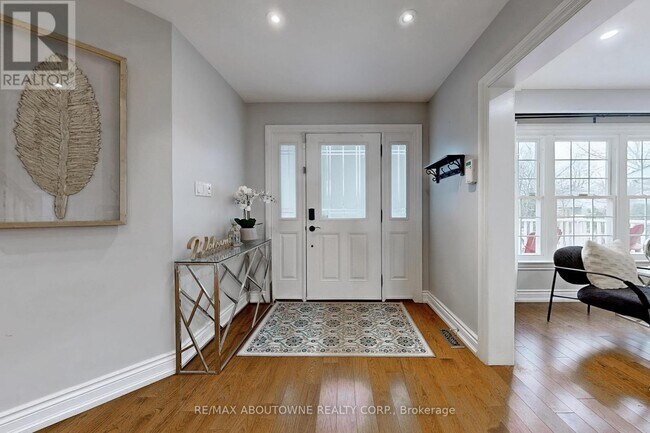 Photo - 2362 Canso Rd