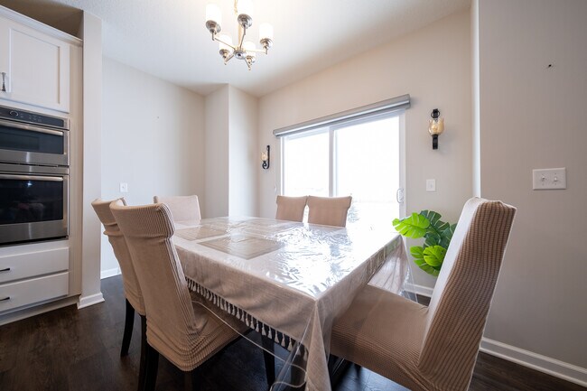 Photo - 7772 184th St W