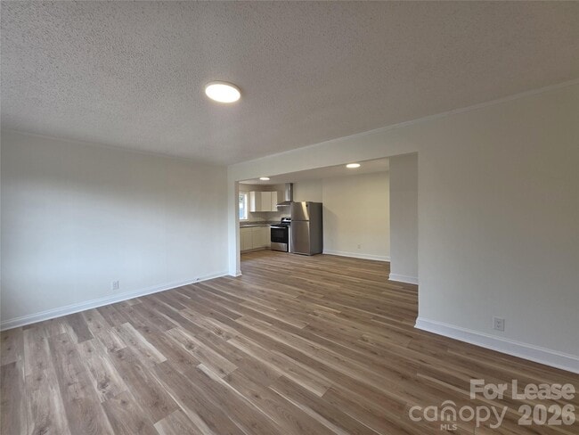 Photo - 1407 Sherwood Dr