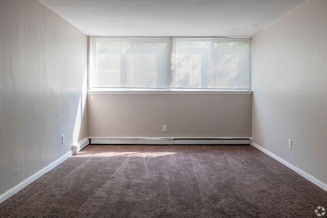 Photo - Greenview Apartments