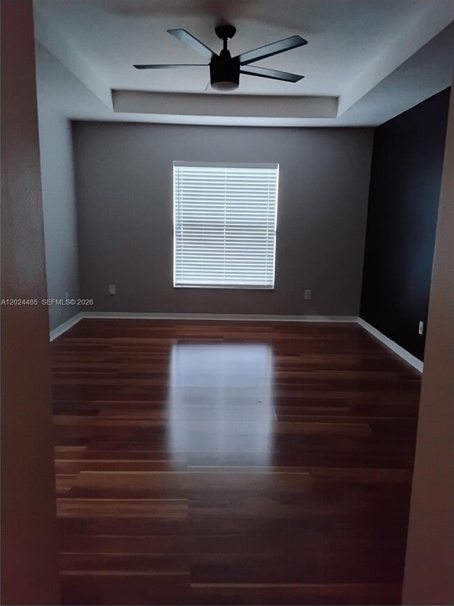 Photo - 1001 SW Estaugh Ave
