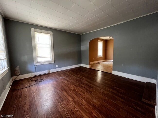 Photo - 68 Clove Ave