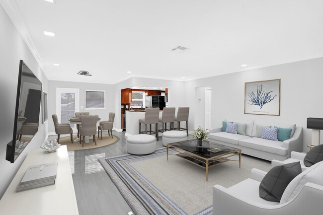 Building Photo - 2755 NE 28th Ave Unit F2