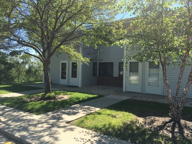 Willow Pond - Willow Pond Apartments