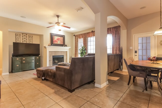 Photo - 4226 Meadowview Ln