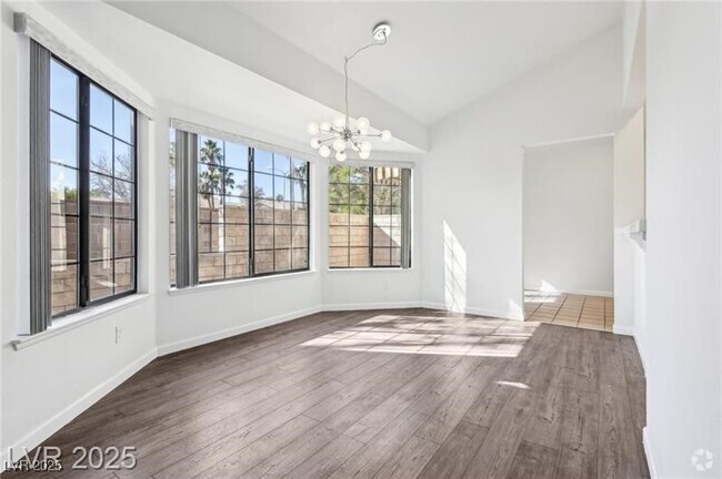 Building Photo - 1911 Hobson Dr Rental