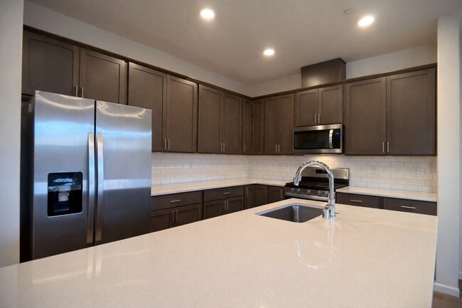 Photo - 11424 NE 127th Ct