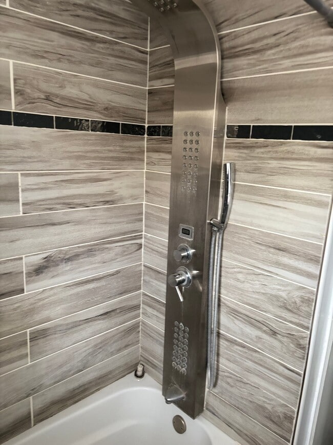 Photo - 322 W 116th St Unit 2