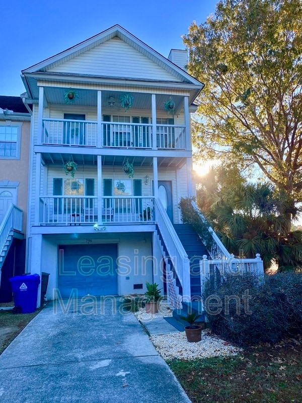 Photo - 796 Harbor Pl Dr House