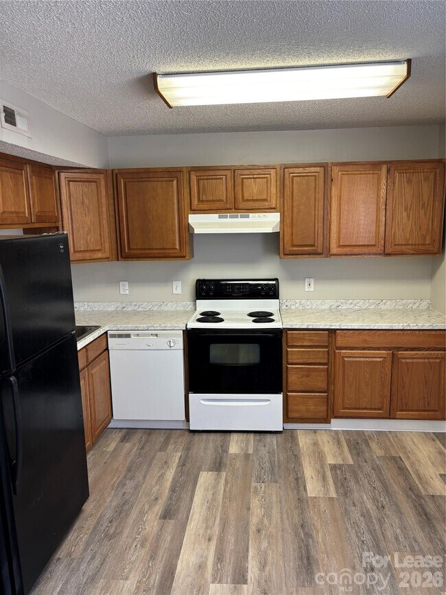 Photo - 5904 E North Carolina 150 Hwy