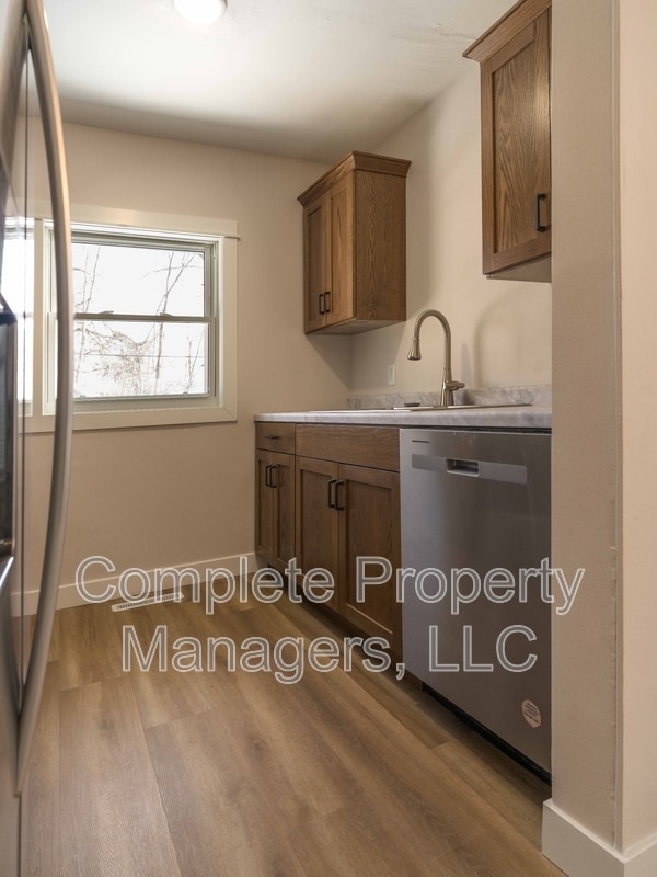 Photo - 821 Jefferson Ave