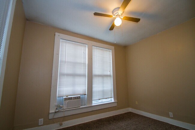 Photo - 111 S Olive St Unit B