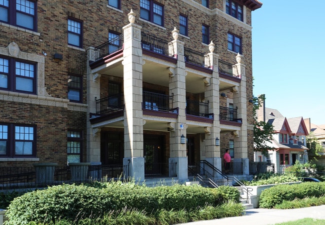 Photo - Linda Vista Apartments