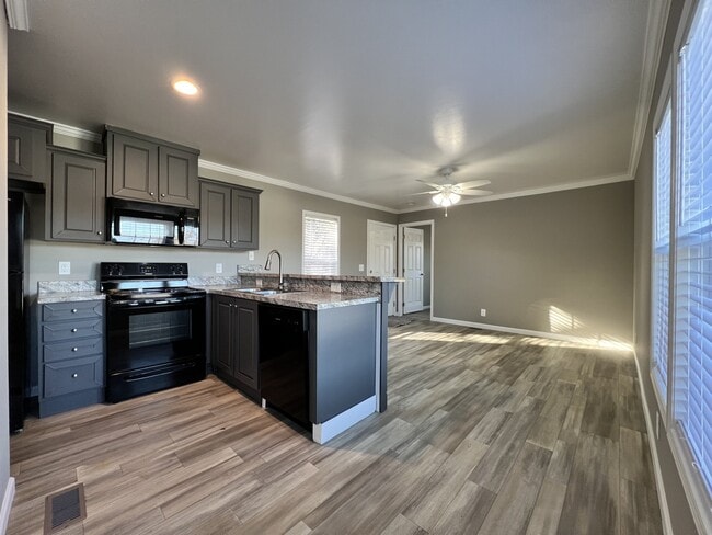 Photo - 85 W Sourwood Dr