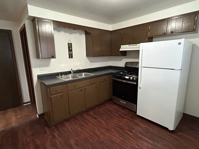 Photo - 1300 Getzelman Dr Unidad 1