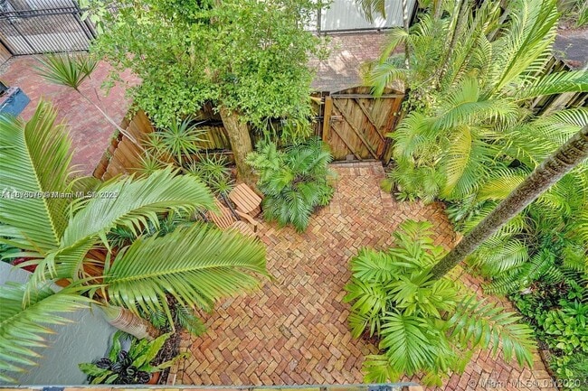 Photo - 2940 Shipping Ave