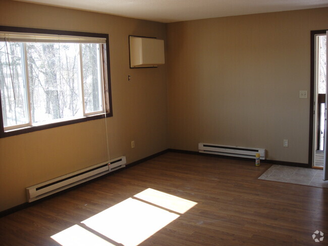 Building Photo - 908 Minneapolis Ave S Unit 916 Rental