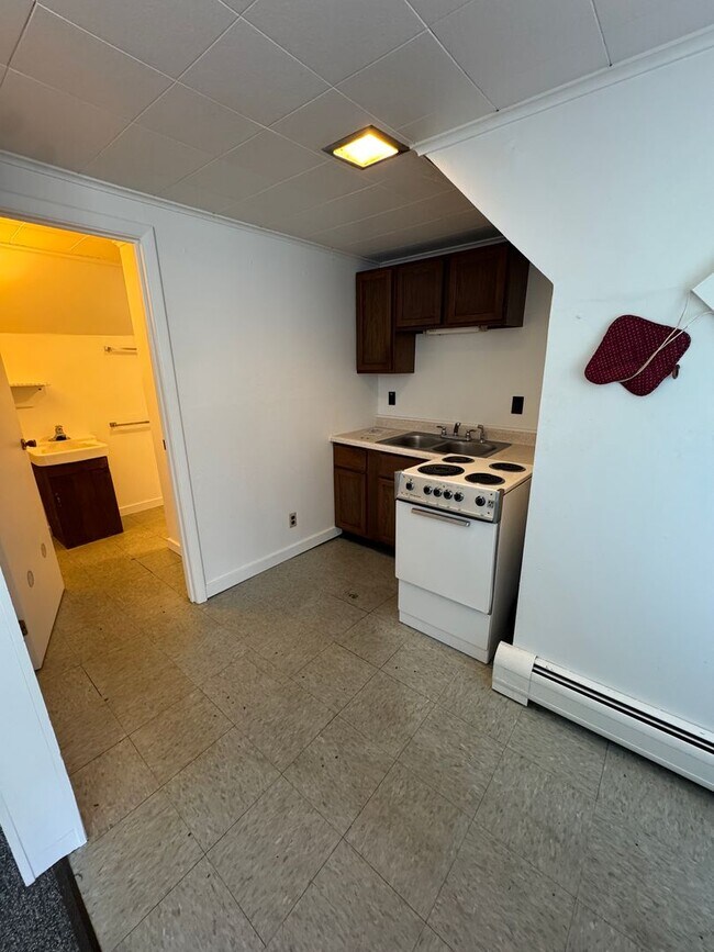 Photo - Hale Randolph Apartments Unit 5