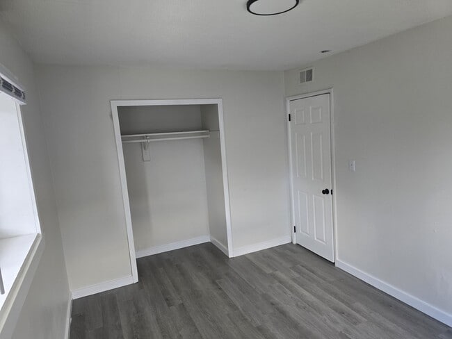 Photo - 9932 E 36th St S