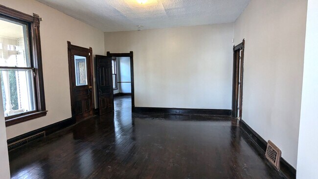 Photo - 1450 Clinton St Unit 1