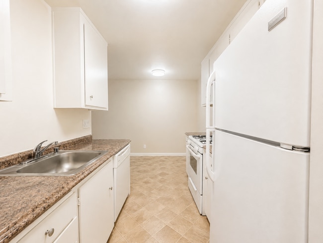 Photo - Fremont 1 bedroom is in central location near everything