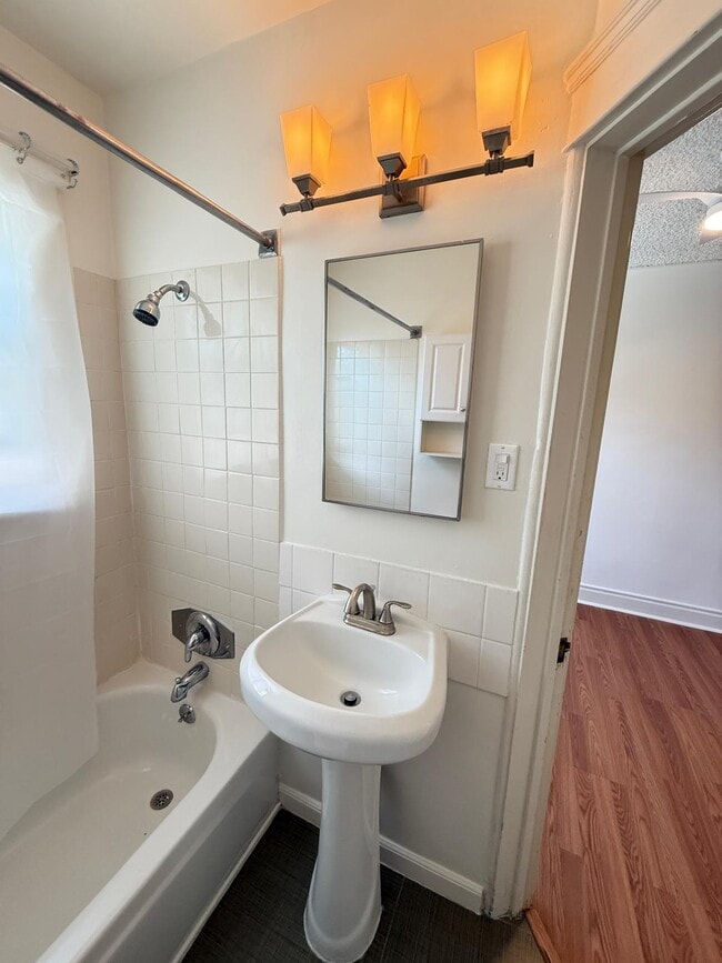 Photo - 1134 N Maryland Ave Unit 1132.5
