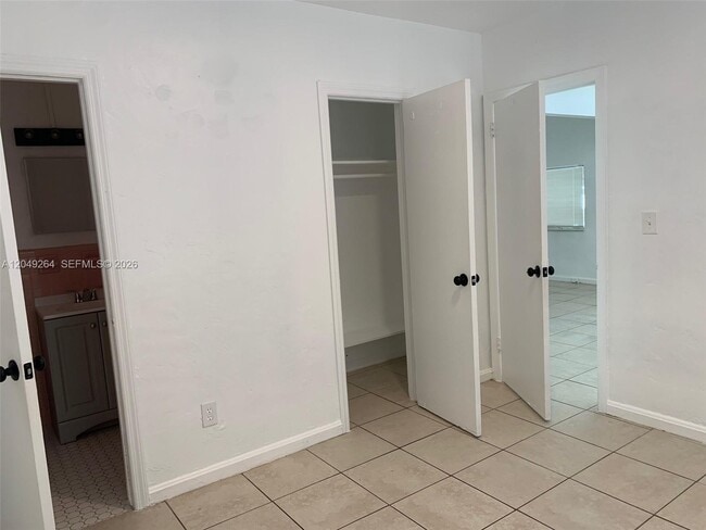 Photo - 2114 NE 168th St