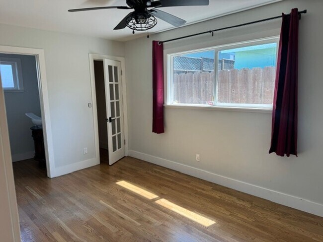 Photo - Great Three Bedroom One and 1/2 bath house in Seaside